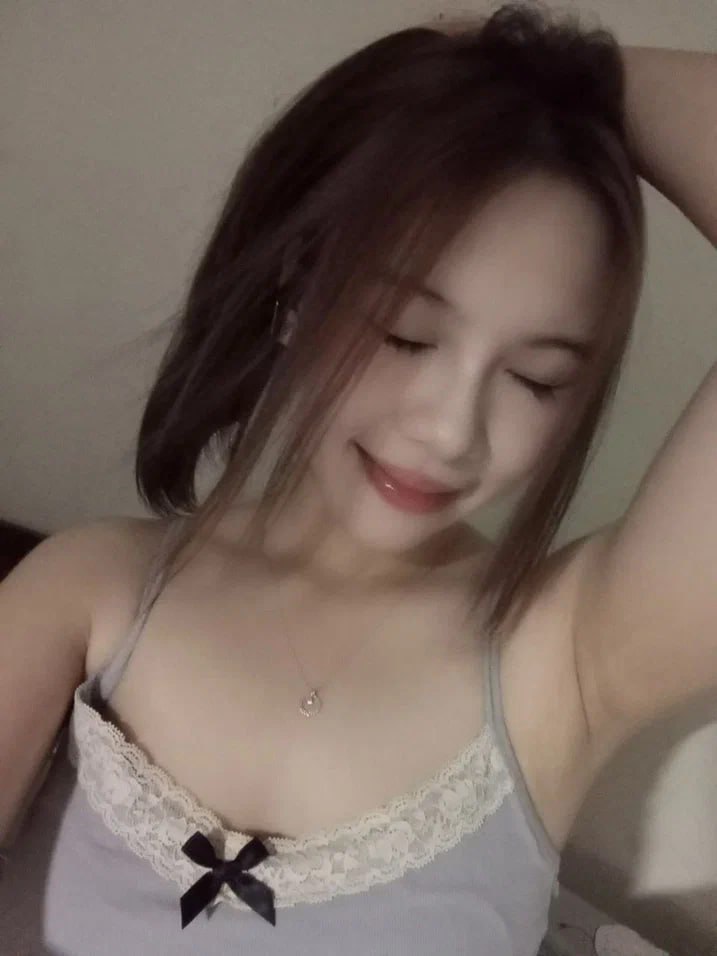 Nước sốt dâu tây Loli, một nữ thần có giá trị ngoại hình cao?? Ngực bự và cánh tay to, tuyệt quá, tôi có thể ngửi thấy mùi sữa qua màn hình